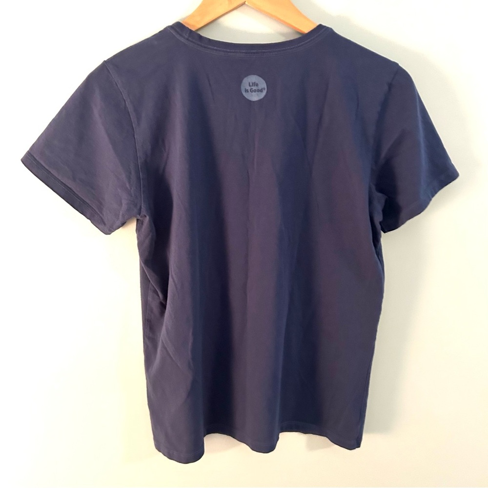 Life is Good Navy Lion Crusher Tee. Size Medium. - Picture 6 of 9